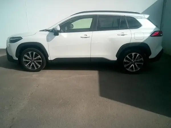 COROLLA CROSS